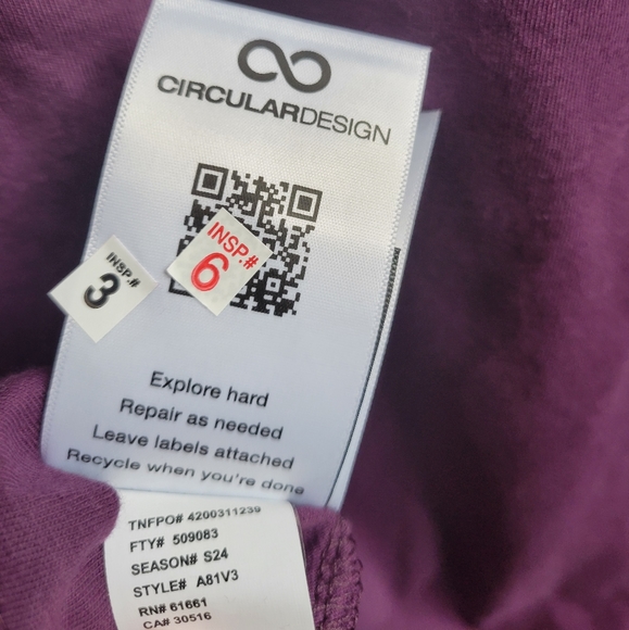 The North Face NEC Short Sleeve T-Shirt Small And Medium Sizes - Picture 8 of 9